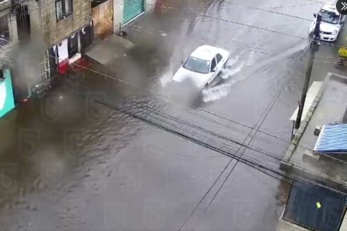 Video: Fuertes lluvias causan inundaciones en municipios del Valle de Toluca